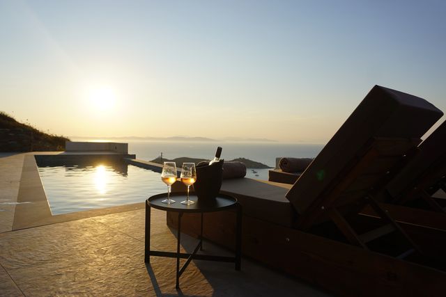 Θέα στο Αιγαίο / Aegean views